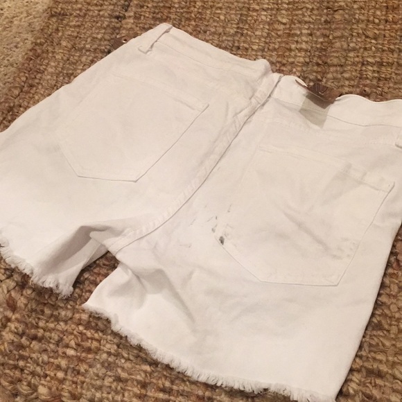 APHRODITE Stretch denim Shorts - Picture 2 of 3